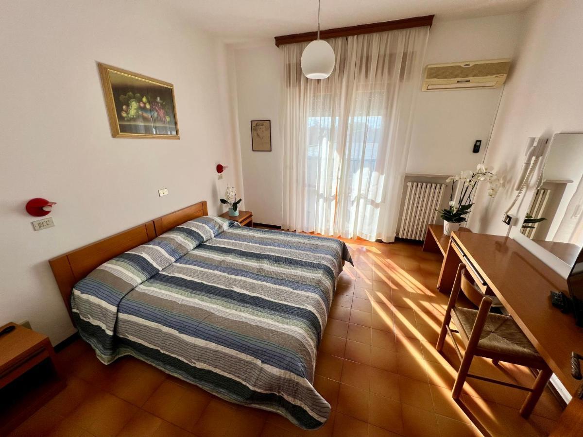 Hotel Ca' Bianca Da Paolino ميسانو ادرياتيكو المظهر الخارجي الصورة