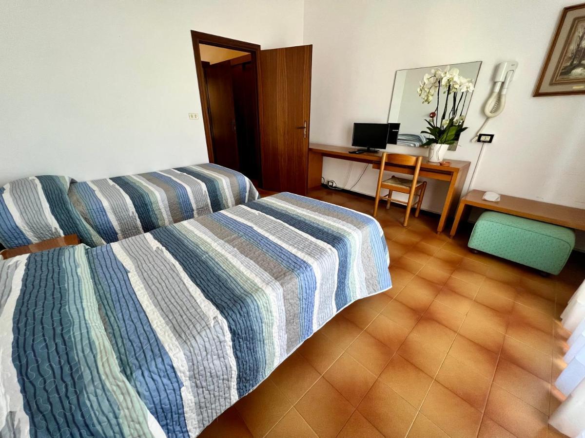 Hotel Ca' Bianca Da Paolino ميسانو ادرياتيكو المظهر الخارجي الصورة